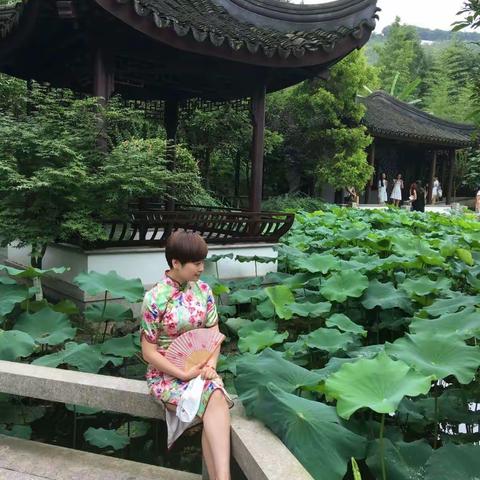 【旗袍裙风采】风姿绰约女人花