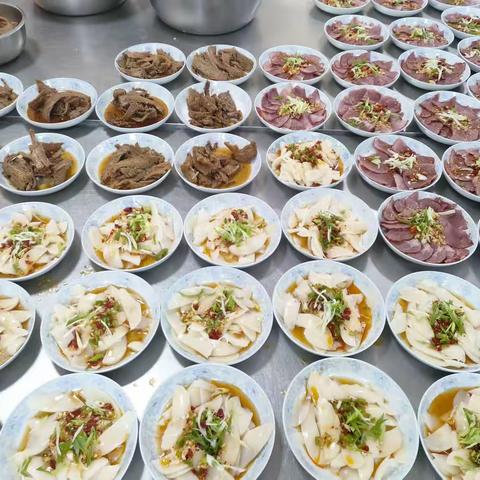 【中国节  端午节】敬老院里“粽”是情  端午大餐暖人心