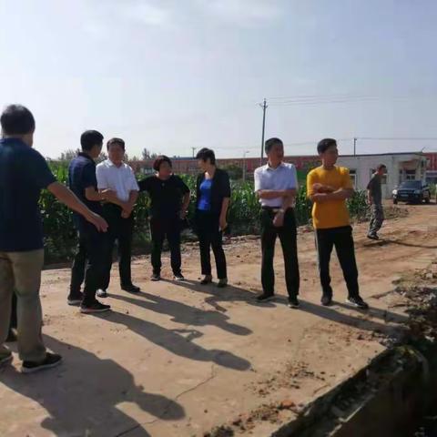 市农业农村局副局长贾宏伟一行来我县检查指导草地贪夜蛾及循环农业等工作