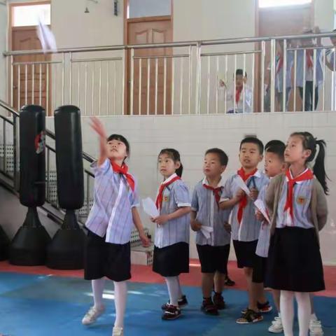 兰溪市实验小学第八届“轻负高质”实践探究系列活动科技节报道