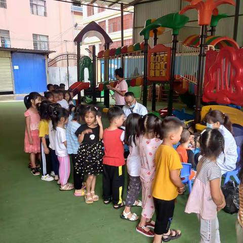 中二班第八周体检美篇