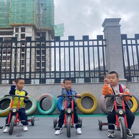 唯美幼儿园中三班精彩瞬间