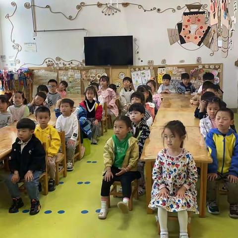 扁屿幼儿园中（2）班小胖机器人-神奇的小车