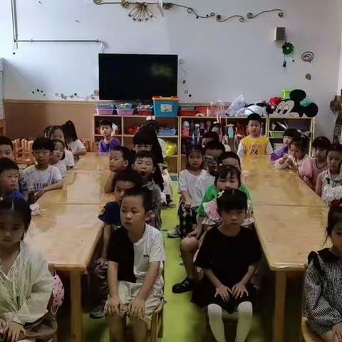 扁屿幼儿园大（2）班小胖机器课——风扇转转转