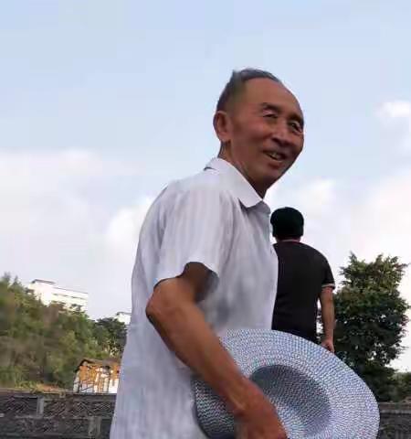 祝老爸生日快乐🎂🎂🎂🎂🎂🎂🎂🎂健康长寿🙏🙏🙏🙏🙏🙏🙏🙏