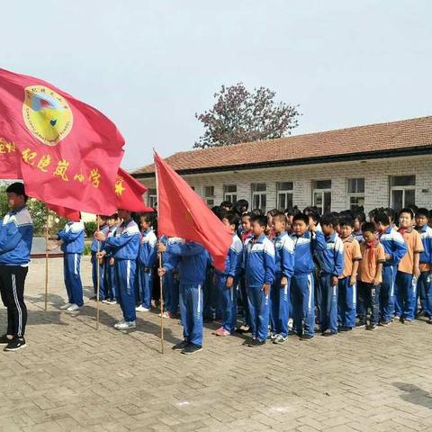 我是志愿者，卫生我先行——纪晓岚小学师生志愿参加乡村环境卫生整治活动