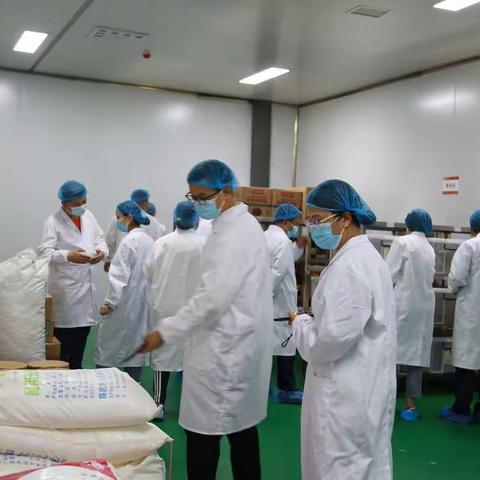 为确保新学期供餐服务工作顺利开展中原区教育局体卫艺科监督考察供餐企业