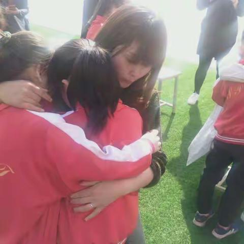 【西相王小学】“传递感恩，点燃梦想，构建和谐”活动触动了在场所有人的心。