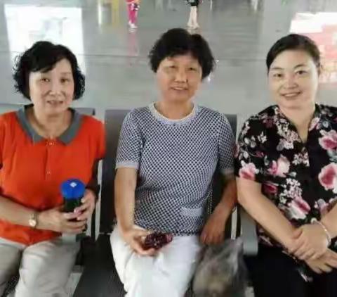 秦皇岛北戴河，山海关古城，承德避暑山荘。