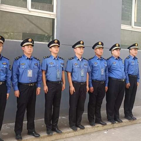 落实门前三包     做好疫情防控