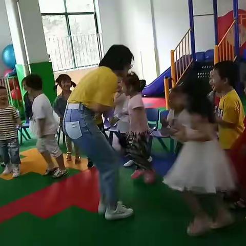 欢迎可爱的Lili老师