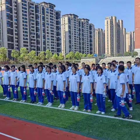 长沙市实验中学G2213——放弃很容易，但坚持一定很酷。