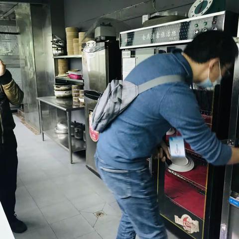 海南省卫生有害生物防制协会对海口市龙华区开展病媒生物密度控制效果评估工作