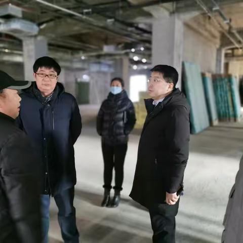 中心领导春节前到博物馆工地视察