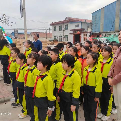 学党史 强信念 跟党走——厨都小学“寻访红色足迹”清明节祭扫活动