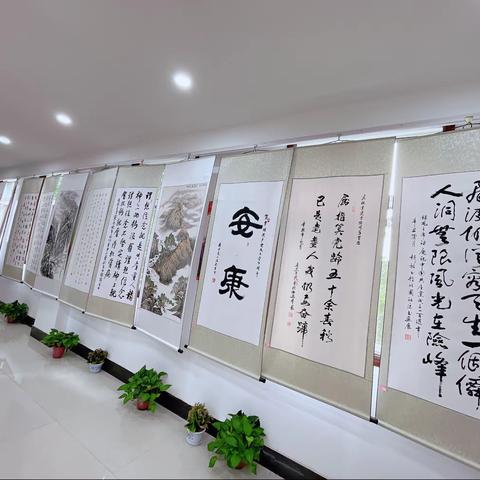 明园社区开展“庆祝建党100周年书画展”活动