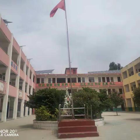 听课中收获，评课中成长——罗庄镇岭上小学“十万教师课堂教学大比武”活动纪实