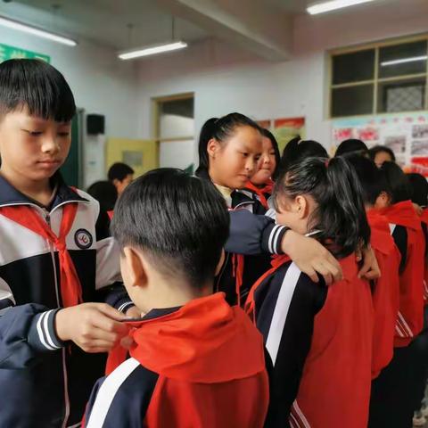 任丘市北辛庄学区第七中心小学2022——“喜迎二十大，致敬中国红”暨庆祝中国少年先锋队建队73周年系列主题活动