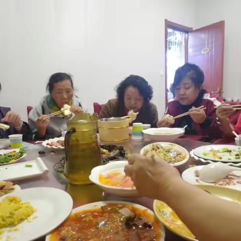 杨老师家，欢聚一堂