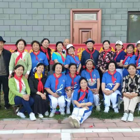 乐从容文艺团大朋友庆六一趣味活动