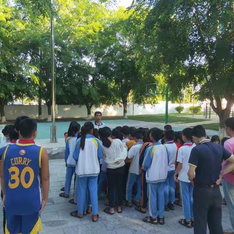 红坎小学端午节安全教育主题会