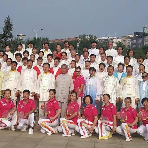 宽城县武术协会举办2018年全民健身武术展演