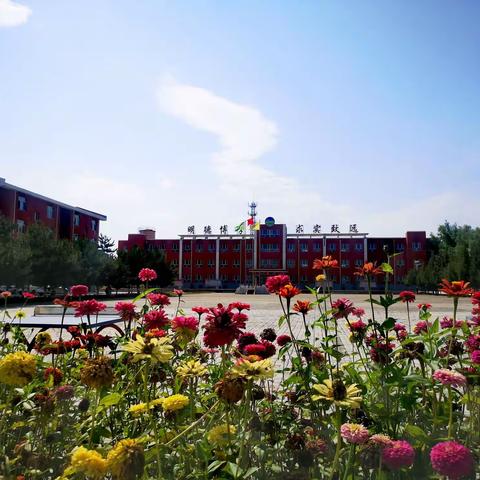 防震减灾 守护生命——阳高县大白登中学避险应急演练