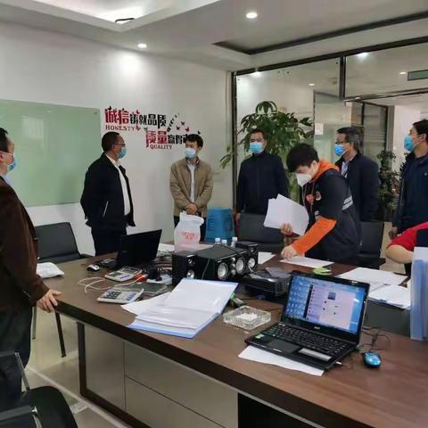 马田街道党党工委委员、办事处副主任周惠荣同志调研企业复工疫情防控工作