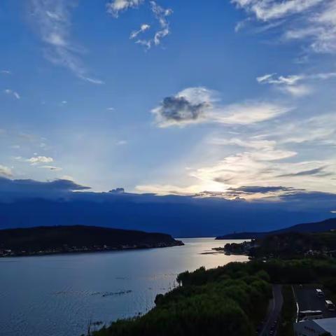 喜迎二十大 青春心向党—西安市益新中学2021级红色经典诵读活动启幕（下）