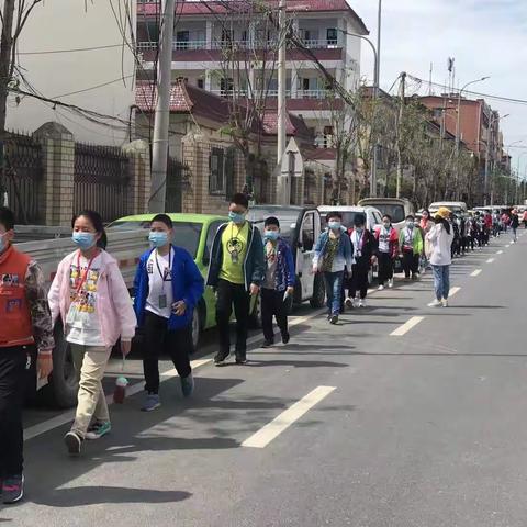 初夏芳菲日 少年归来时——郑韩路小学六年级四班复学第一天