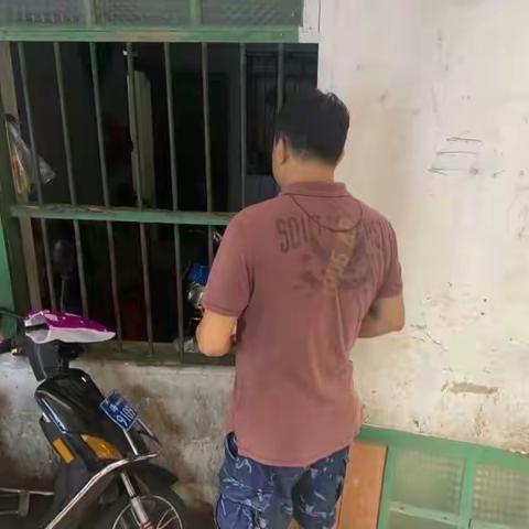 大同街道开展非法种植制毒原植物踏查铲除专项行动入户宣传活动一