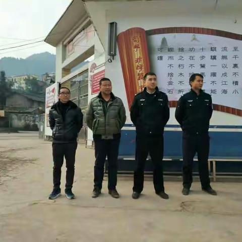 创平安和谐校园——记兴隆中心完小消防安全应急疏散演练