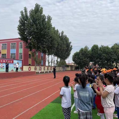 “预防溺水，从我做起”——经济开发区向阳小学防溺水教育警示大会