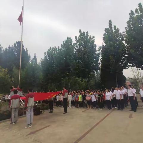 言传身教春风播，三尺讲坛教绩扬——平邑县白彦镇第二初级中学庆祝第36个教师节