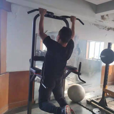 四大队扎实做好体能训练工作