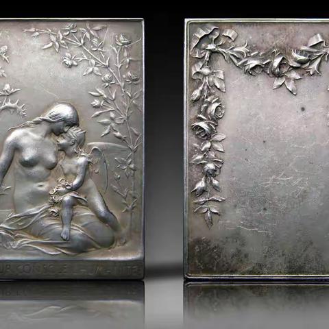 法国1899年爱神抚慰人类金属章