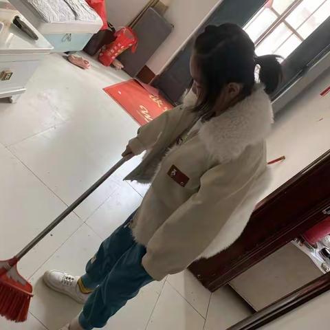 清洁小能手大扫除--刘怡佳