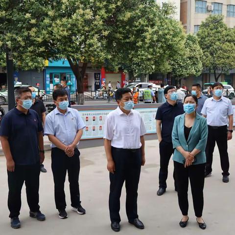 市委书记袁聚平到杜甫路街道调研指导创文工作