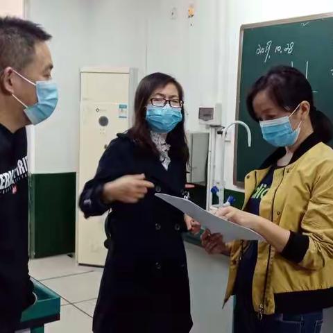 齐心协力   备考实验    ﻿——记高二化学组全体成员备战迎接实验考查