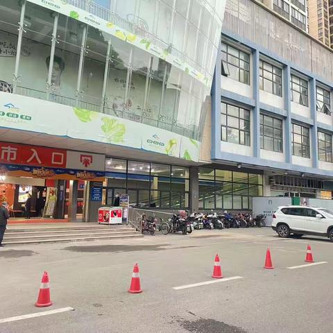 金色港湾店2023年5月3日防损行走管理