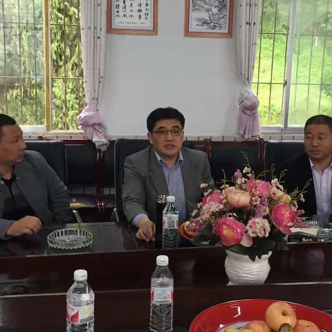 乌罗镇中学工作简报