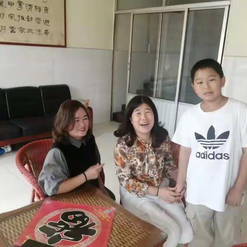 不凡的坚守，独特的光芒——育才中学最美教师李艳线上教学点滴