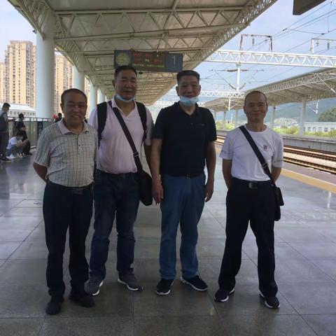 千里奔袭战友相聚    2021.5.21