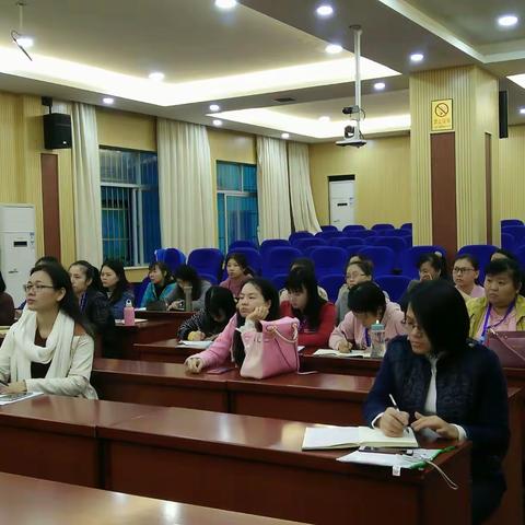 语文科组总结会议（2017——2018学年度第一学期）