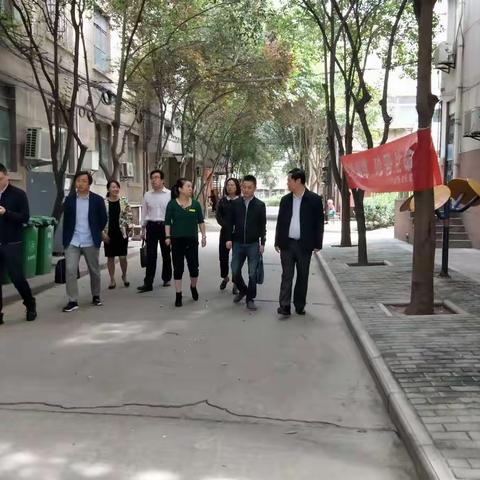 市委组织部检查验收雁塔路社区“五化”标杆社区党组织创建工作