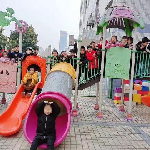 🍀美好的一周，从快乐学习团结共处开始🤗，每一天都精彩😉不断，我们又和老师小朋友们度过，