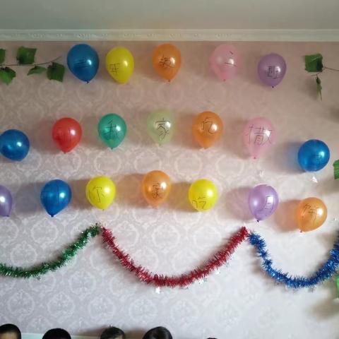 托里县第一小学开展“我到你家吃馓子，你到我家吃月饼”融情系列活动