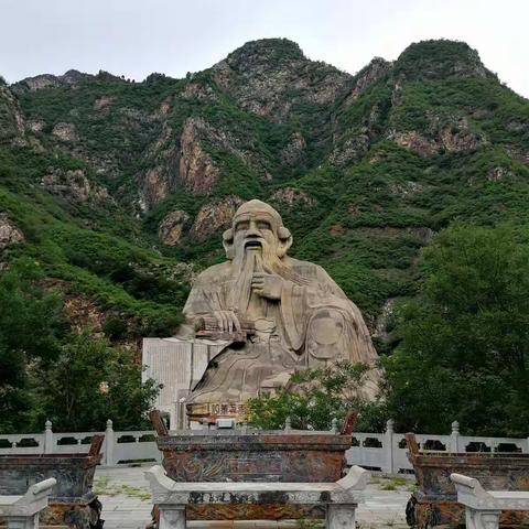 圣莲山