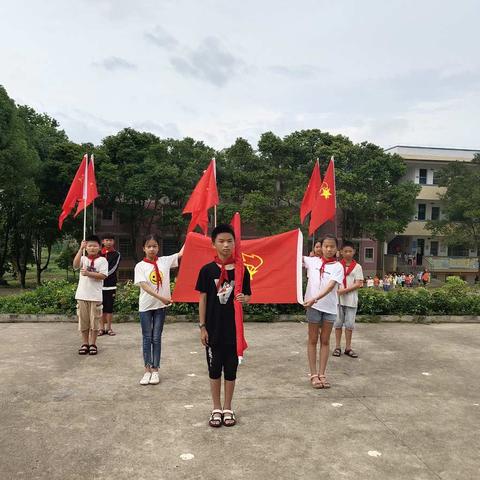 明德小学“欢庆六一，放飞童年”