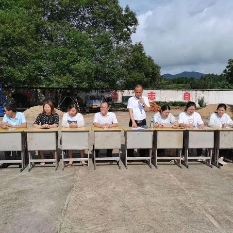 温泉中心小学“你笑起来真好看”大课间比赛